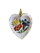 Load image into Gallery viewer, 1940s Reverse Carved Edelweiss Alpine Flower Glass Heart Drop/Pendant
