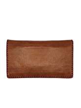 Load image into Gallery viewer, 1930s Tan and Red Egyptian Tourist Clutch Bag
