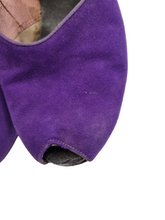 Load image into Gallery viewer, 1940s Bright Purple Court Suede Shoes
