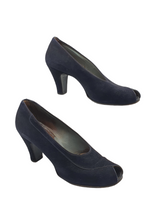 Load image into Gallery viewer, 1940s Navy Suede Peep Toe Court Shoes
