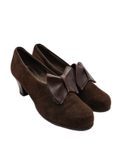 Load image into Gallery viewer, 1940s Dark Brown CC41 Suede Bow Shoes
