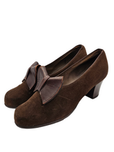 Load image into Gallery viewer, 1940s Dark Brown CC41 Suede Bow Shoes
