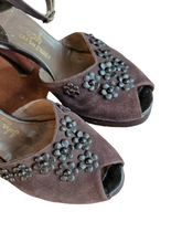 Load image into Gallery viewer, 1940s Brown Suede and Leather Flower Platform Shoes
