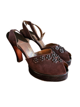 Load image into Gallery viewer, 1940s Brown Suede and Leather Flower Platform Shoes
