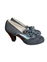 Load image into Gallery viewer, 1940s CC41 Black Patent Lace Up Shoes
