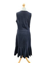 Load image into Gallery viewer, 1920s Black Crepe Sleeveless Dress With Lace Star
