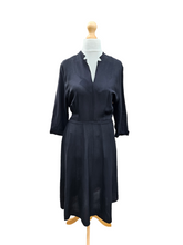 Load image into Gallery viewer, 1940s Classic Plain Black Dress
