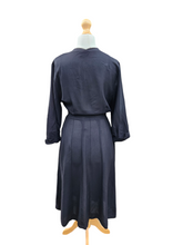 Load image into Gallery viewer, 1940s Classic Plain Black Dress
