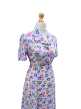 Load image into Gallery viewer, 1940s White Dress With Chartreuse, Pink and Purple Flowers
