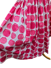 Load image into Gallery viewer, 1950s Pink and White Circle Print Dress
