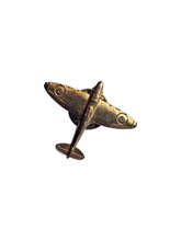 Load image into Gallery viewer, 1940s World War Two Plane/Spitfire Pin Badge
