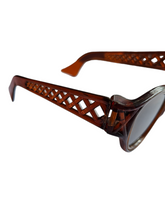 Load image into Gallery viewer, Late 1940s Brown Lattice Sunglasses
