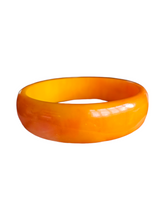 Load image into Gallery viewer, 1940s Orange Marbled Bakelite Bangle
