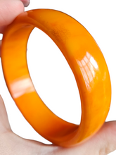 Load image into Gallery viewer, 1940s Orange Marbled Bakelite Bangle
