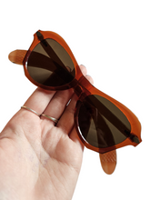 Load image into Gallery viewer, Late 1940s Toffee Brown Sunglasses
