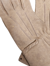 Load image into Gallery viewer, 1940s Beige Newbuck Leather Gloves
