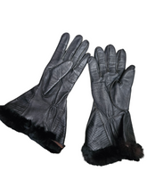 Load image into Gallery viewer, 1940s Black Fur and Leather Gauntlet Gloves
