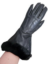 Load image into Gallery viewer, 1940s Black Fur and Leather Gauntlet Gloves
