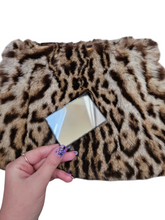 Load image into Gallery viewer, 1940s Leopard Print Fur Muff
