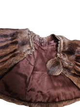 Load image into Gallery viewer, 1940s Brown Fur Cape Collar
