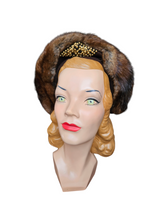 Load image into Gallery viewer, 1940s Brown Fur Studded Hat
