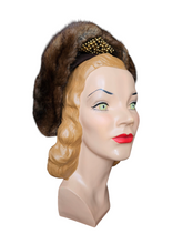 Load image into Gallery viewer, 1940s Brown Fur Studded Hat
