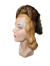 Load image into Gallery viewer, 1940s Brown Fur Studded Hat
