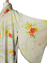 Load image into Gallery viewer, 1950s Cream/Yellow/Red/Orange Flower Long Kimono
