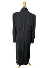 Load image into Gallery viewer, 1940s Black Coat With Detailed Back
