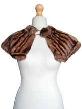 Load image into Gallery viewer, 1940s Brown Fur Cape Collar
