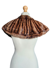 Load image into Gallery viewer, 1940s Brown Fur Cape Collar
