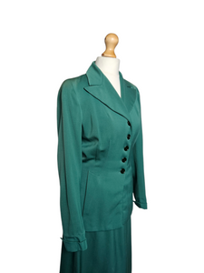 1940s Green Gabardine Suit With Sharp Collar