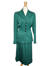 Load image into Gallery viewer, 1940s Green Gabardine Suit With Sharp Collar
