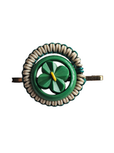 Load image into Gallery viewer, 1940s Make Do and Mend Green Wirework Brooch
