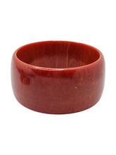 Load image into Gallery viewer, 1940s Paprika Red Marbled Chunky Bakelite Bangle
