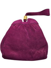 Load image into Gallery viewer, 1940s Fuschia Pink Suede Bag and Gloves Set
