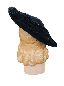 Late 1940s Black Velvet Scalloped Halo Hat