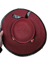 Load image into Gallery viewer, 1940s Dark Red and Black Raffia/Straw Tilt Hat
