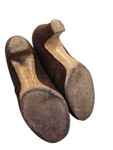 Load image into Gallery viewer, 1940s Brown Suede and Leather Bow Shoes
