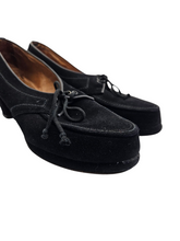 Load image into Gallery viewer, 1940s Black Suede Apron Front Lace Up Shoes
