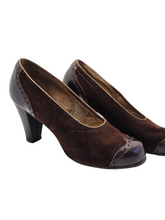 Load image into Gallery viewer, 1940s Brown Suede and Leather Court Shoes
