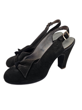 Load image into Gallery viewer, 1940s Brown/Black Bow Slingback Shoes
