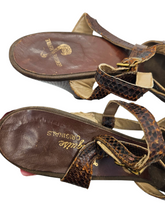 Load image into Gallery viewer, 1940s Brown Mock Croc Platform Sandals
